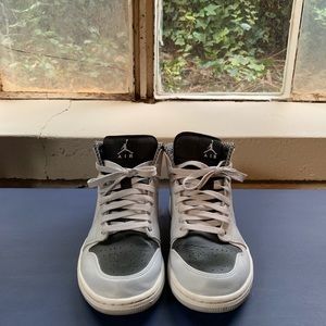 Air Jordan 2016 - White Metallic Black